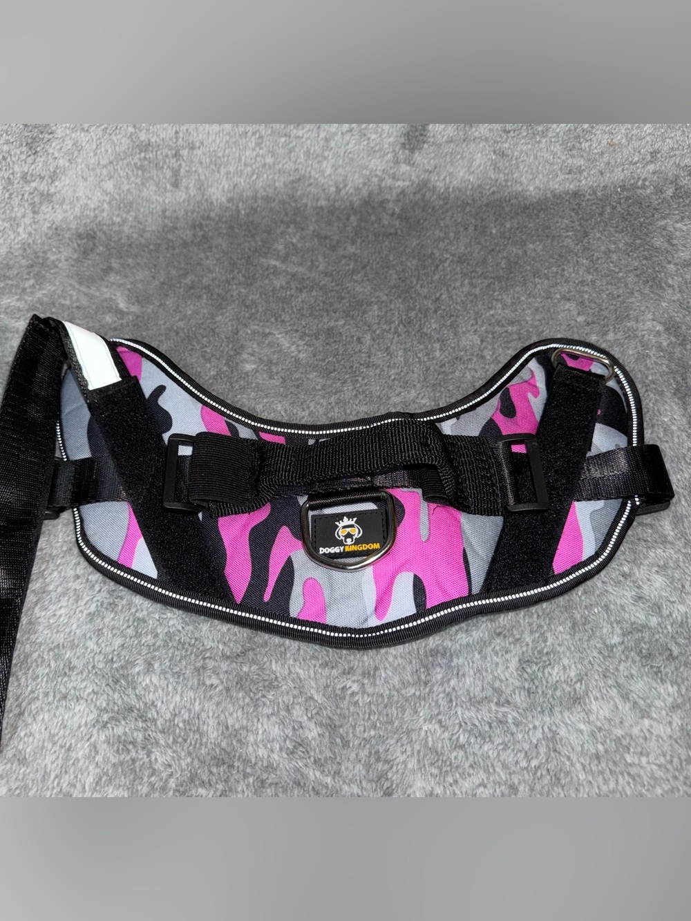 Doggy Kingdom Dog Harness Pink Camo Adjustable Straps. Sizes XS,S, M